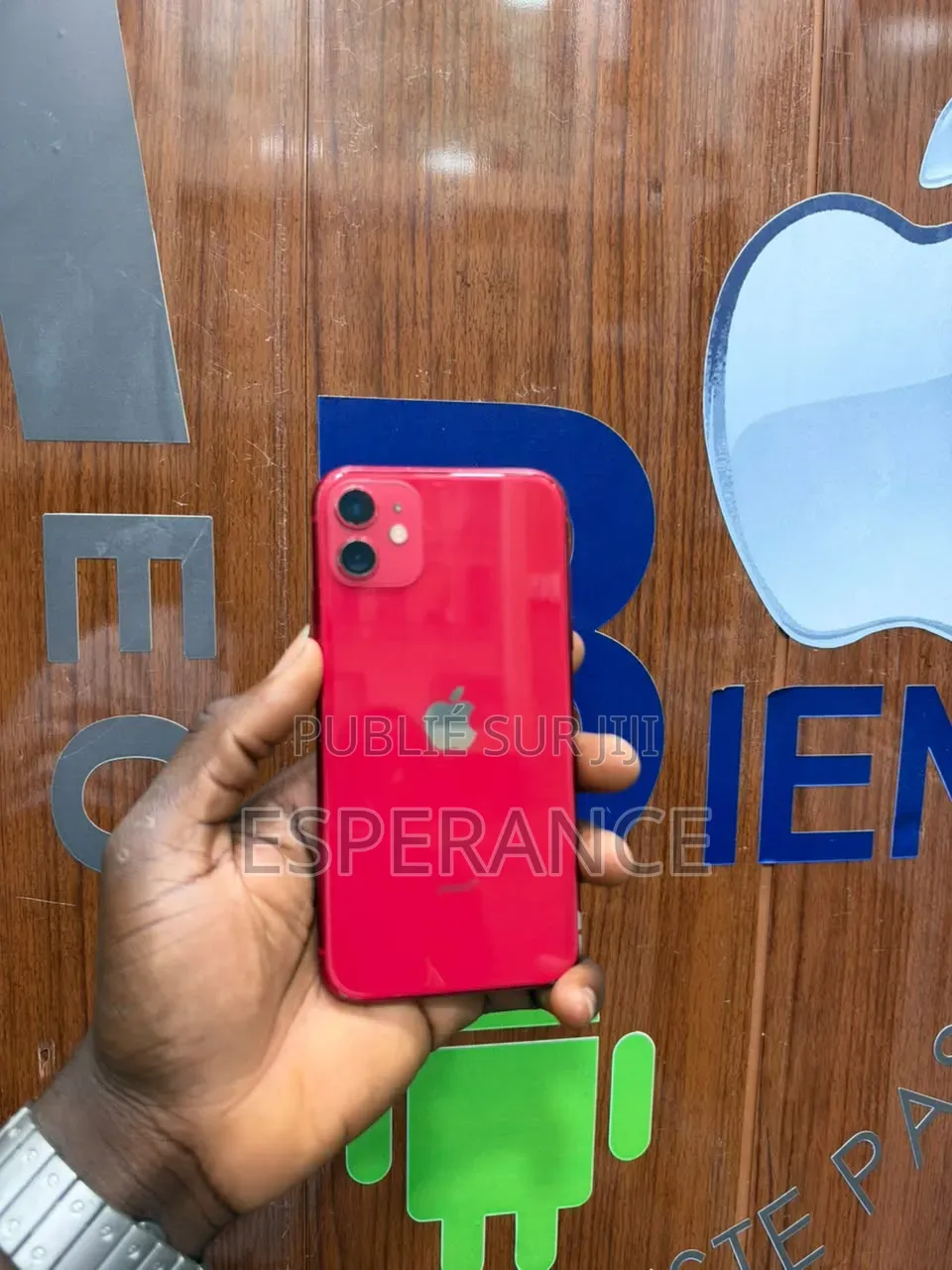 Apple iPhone 11 64 GB Rouge