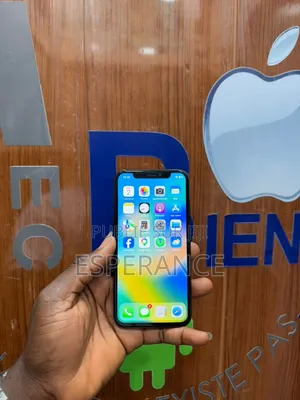Apple iPhone X 64 GB Noir