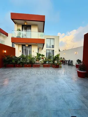 Meublé 3chbre Duplex dans Bingerville à Vendre
