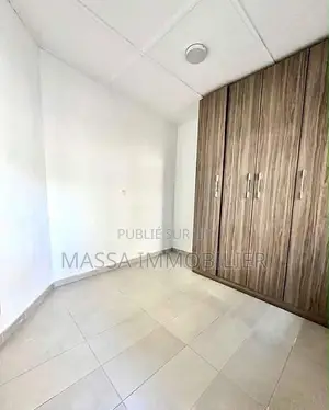 5chbre Duplex dans Massa Immobilier, Cocody à Vendre