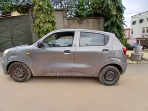 Suzuki S-Presso 2024 Gris
