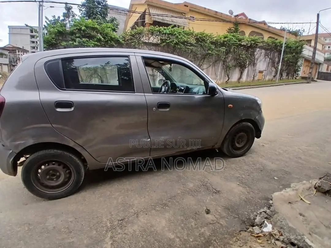 Suzuki S-Presso 2024 Gris
