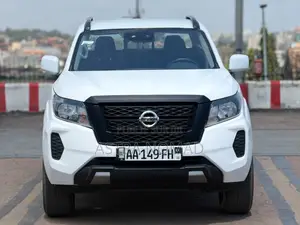 Nissan Navara 2025 Blanc