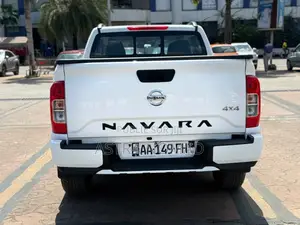 Nissan Navara 2025 Blanc
