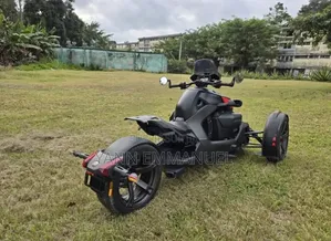 Nouveau Can-Am Autre 2024 Noir