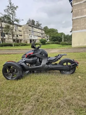 Nouveau Can-Am Autre 2024 Noir