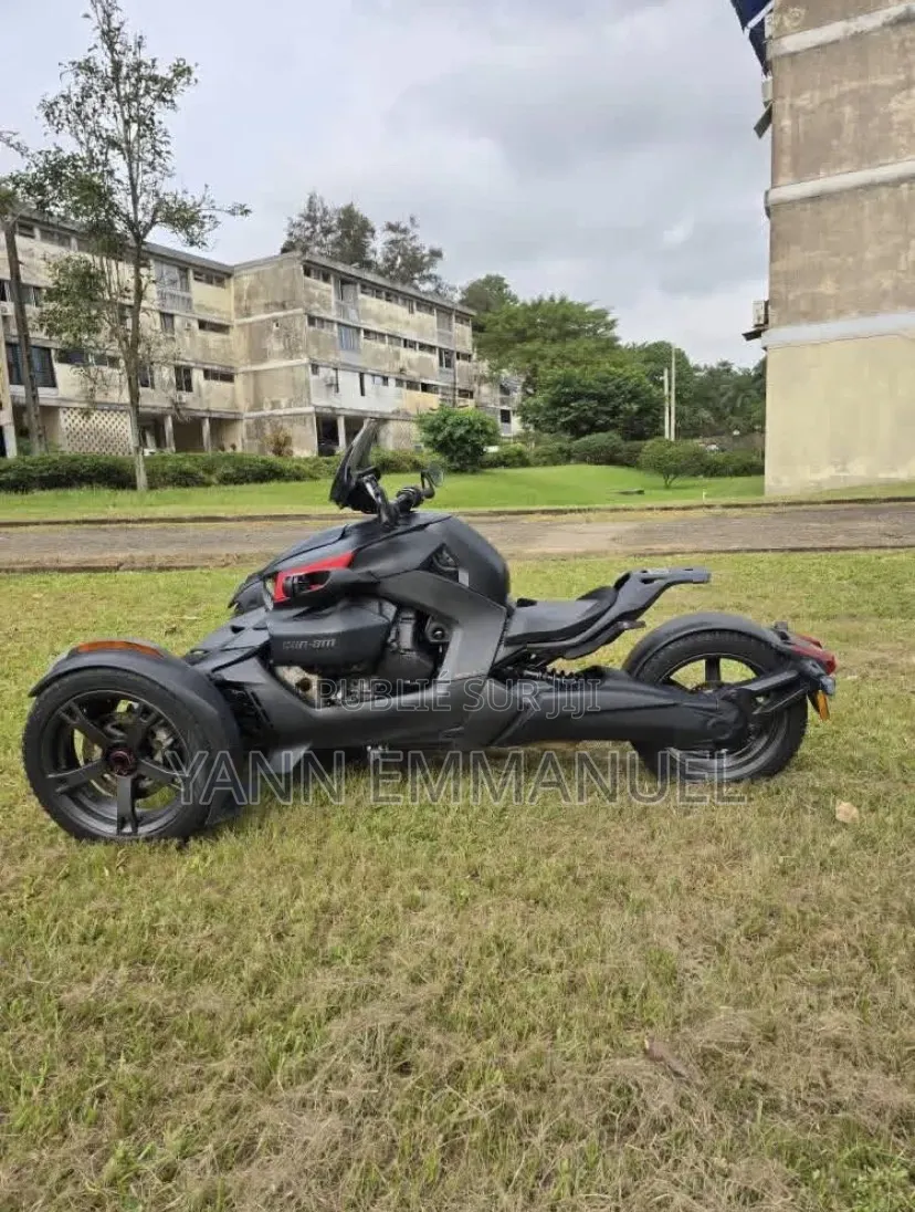 Nouveau Can-Am Autre 2024 Noir