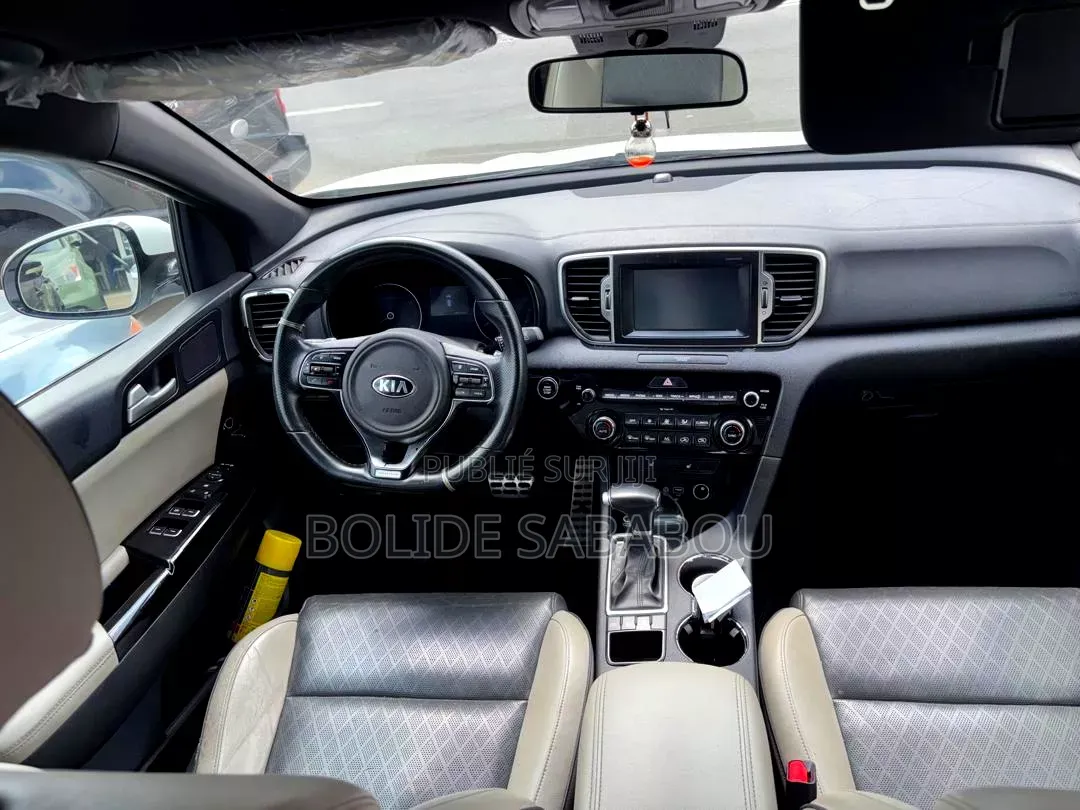 Kia Sportage EX 2021 Blanc cassé