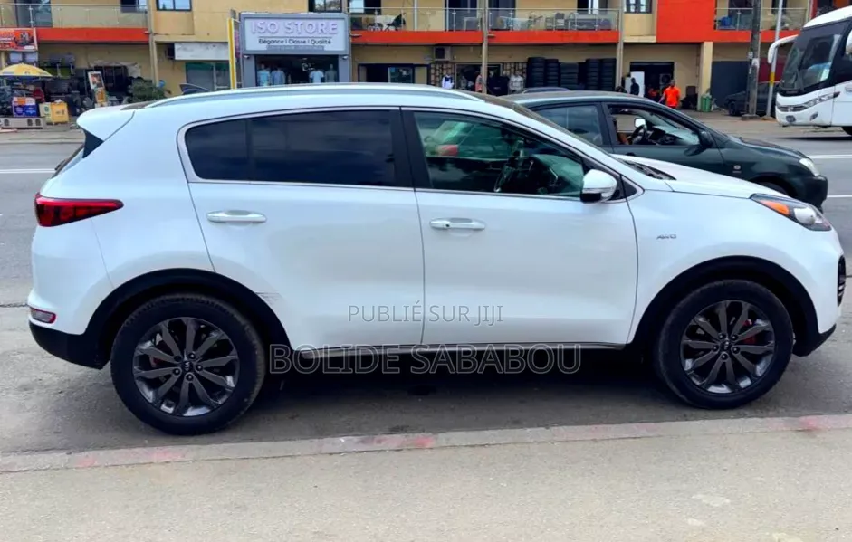 Kia Sportage EX 2021 Blanc cassé