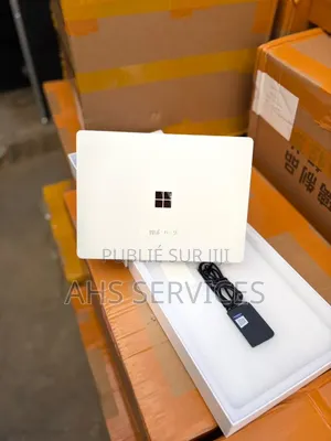 Nouveau Microsoft Surface Go 8GB Intel Core i5 SSD 256GB