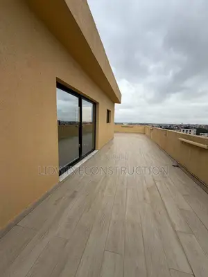 3chbre Appartement dans Cocody à Vendre