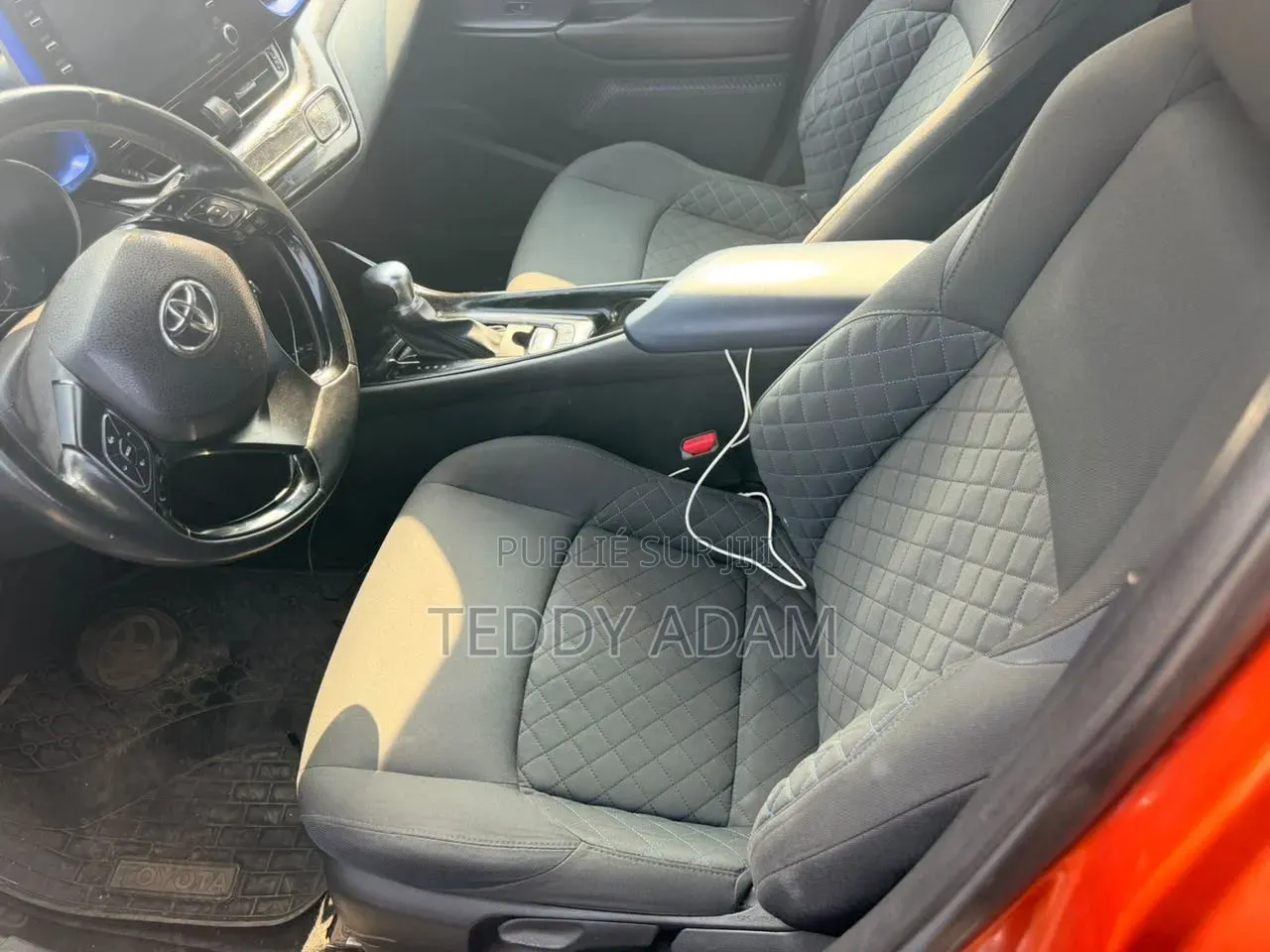 Toyota C-HR 2020 Orange