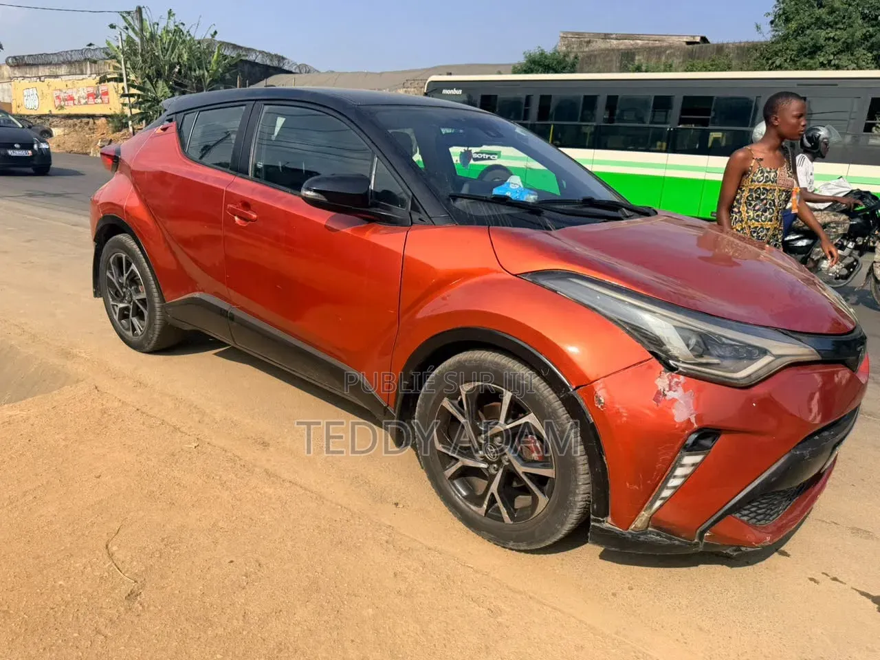 Toyota C-HR 2020 Orange