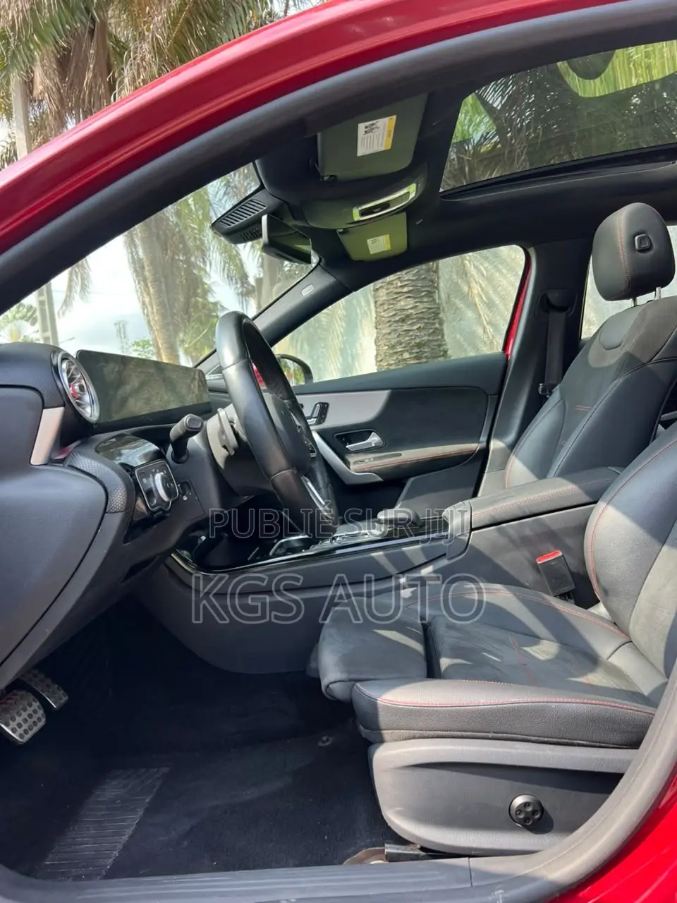 Mercedes-Benz 220 2022 Rouge