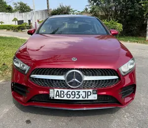 Mercedes-Benz 220 2022 Rouge