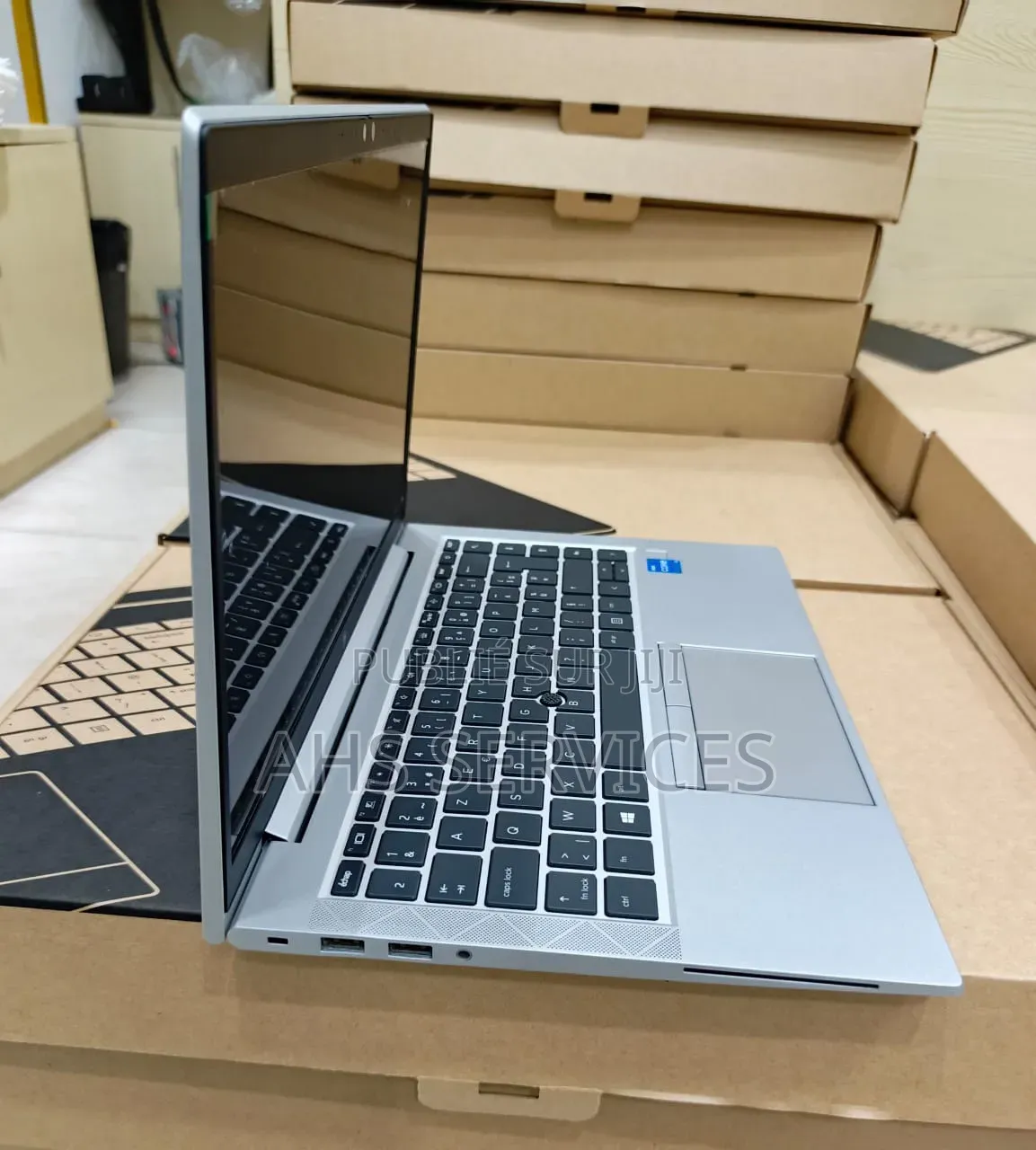 Nouveau HP EliteBook 840 G8 16GB Intel Core i5 SSD 512GB