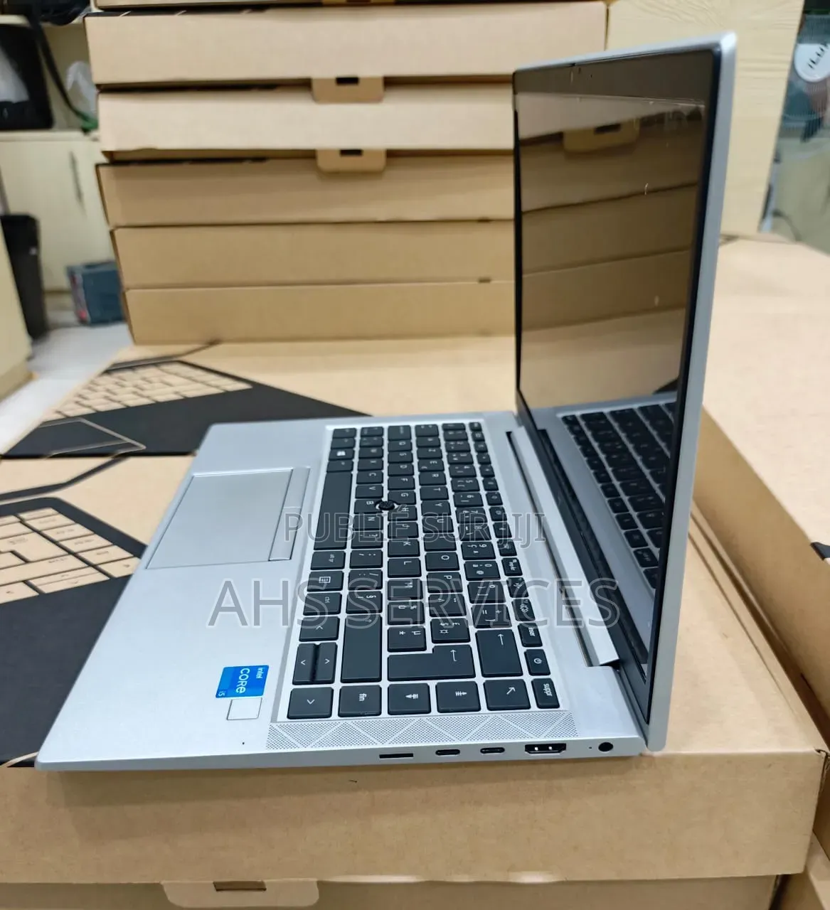 Nouveau HP EliteBook 840 G8 16GB Intel Core i5 SSD 512GB
