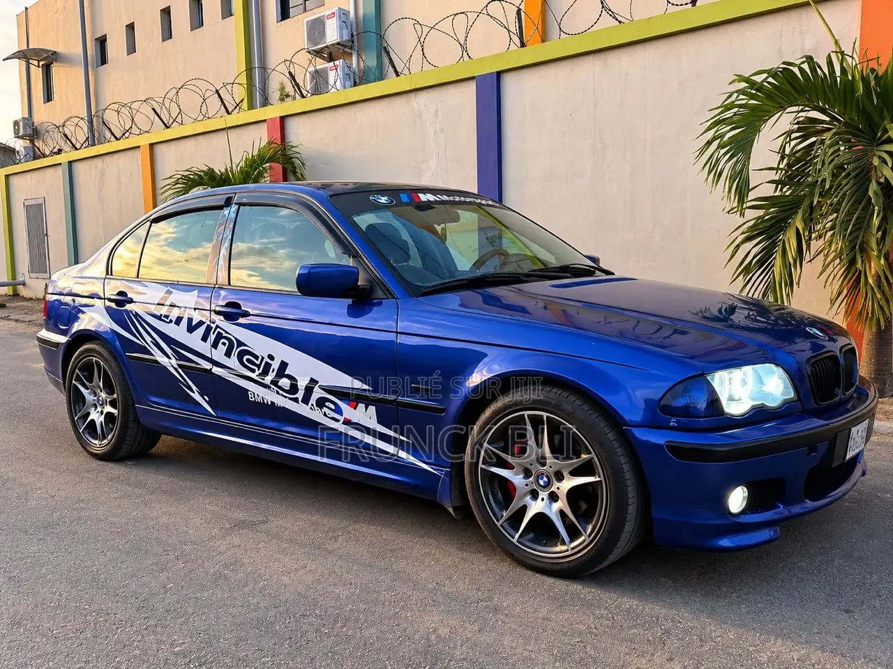 BMW 318ti 1999 Bleu