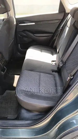Kia Seltos 2024 Gris
