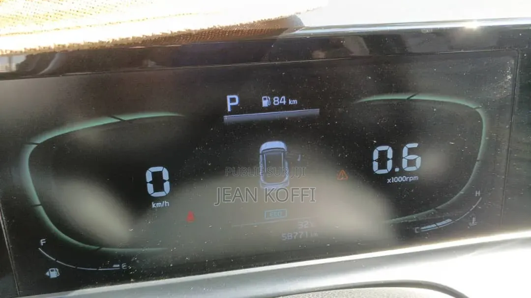 Kia Seltos 2024 Gris