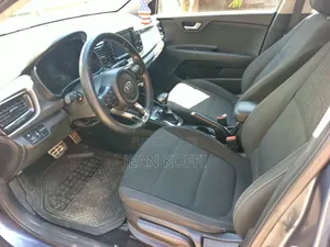 Kia Rio 2021 Bleu