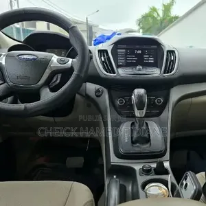 Ford Escape SE 4dr SUV AWD (1.6L 4cyl Turbo 6A) 2014 Noir