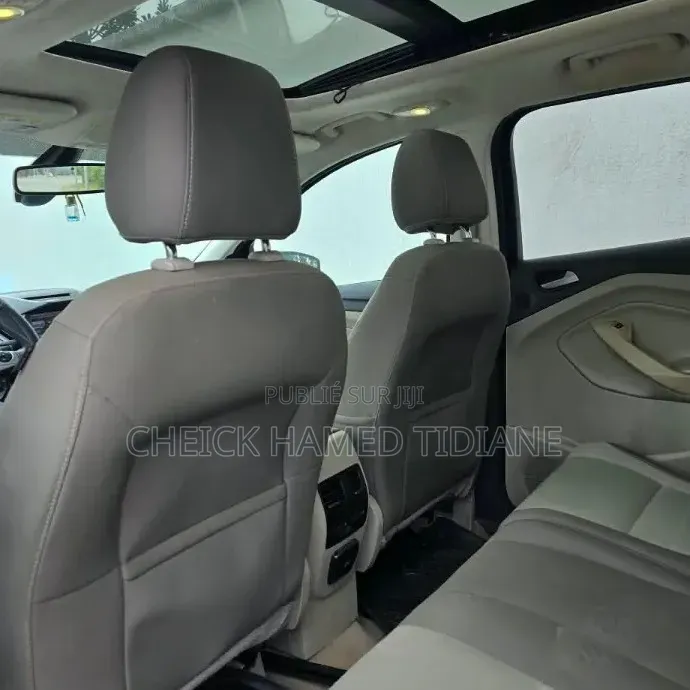 Ford Escape SE 4dr SUV AWD (1.6L 4cyl Turbo 6A) 2014 Noir