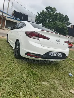 Hyundai Elantra 2020 Blanc