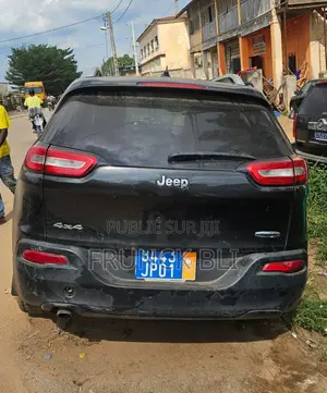 Jeep Cherokee 2016 Noir