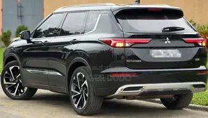 Mitsubishi Outlander 2025 Noir