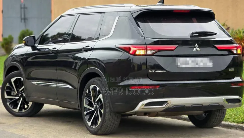 Mitsubishi Outlander 2025 Noir