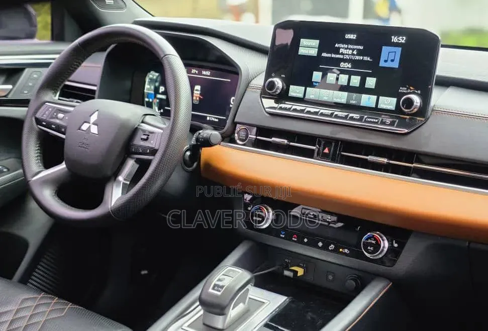 Mitsubishi Outlander 2025 Noir