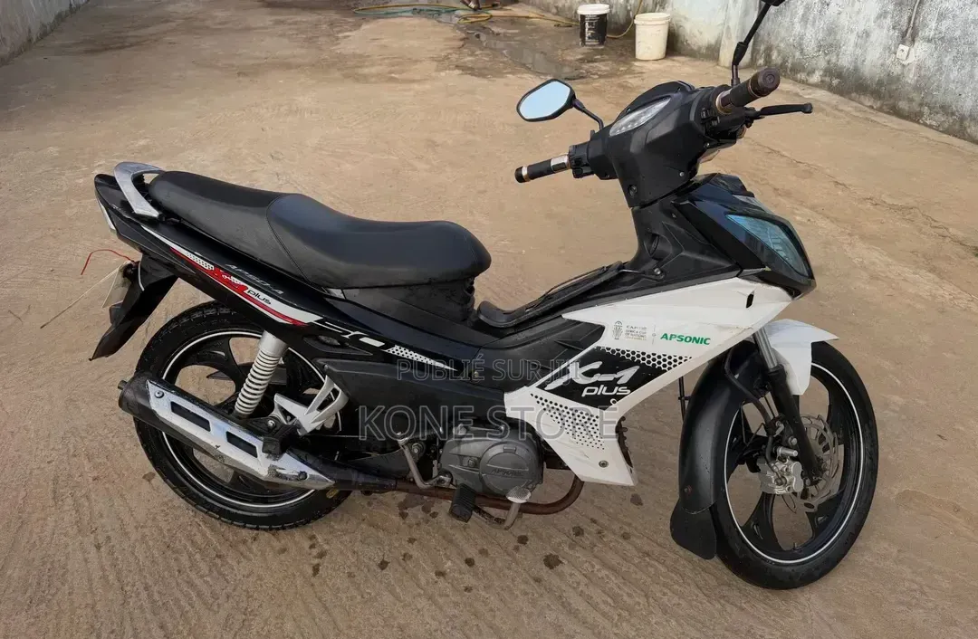 KTM Duke 125 2025 Noir