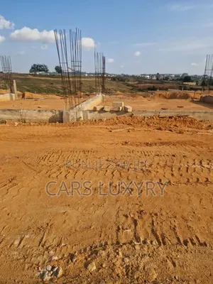 Terrain 300m Acd Bingerville