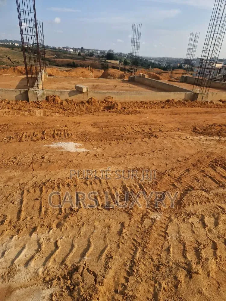 Terrain 300m Acd Bingerville