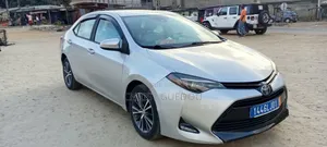 Toyota Corolla 2018 Gris
