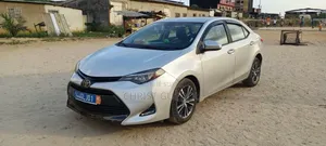 Toyota Corolla 2018 Gris