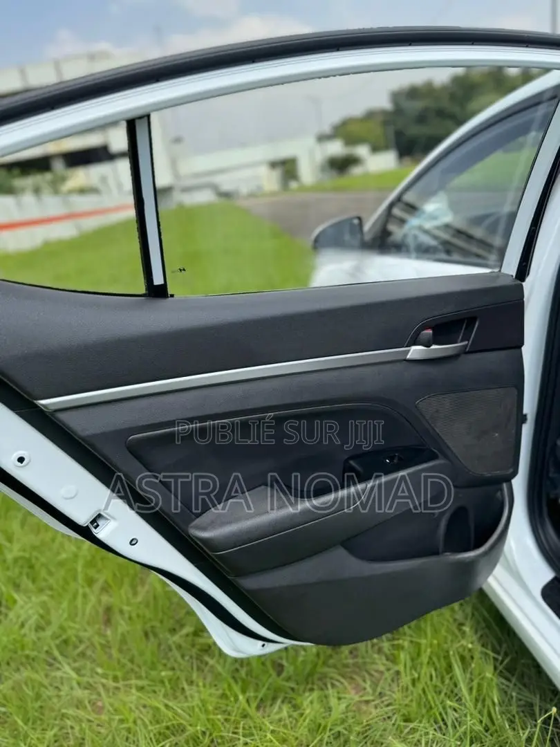 Hyundai Avante 2020 Blanc