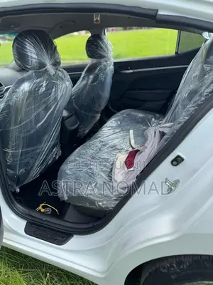 Hyundai Avante 2020 Blanc