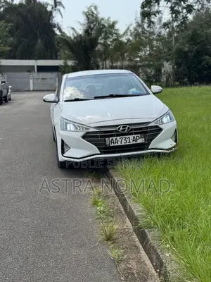 Hyundai Avante 2020 Blanc