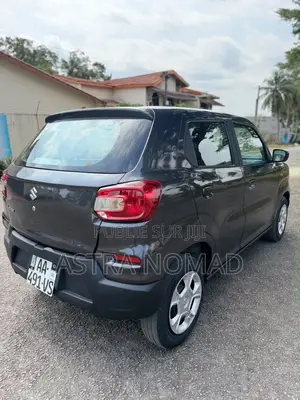 Nouveau Suzuki S-Presso 2025 Gris