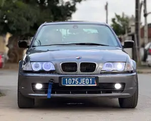 BMW 318i 2002 Gris