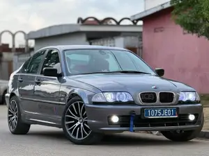 BMW 318i 2002 Gris