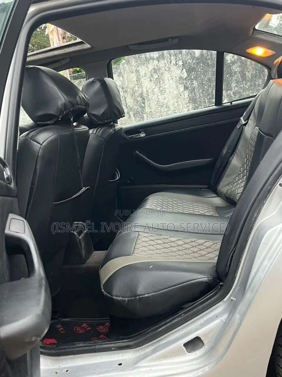 BMW 318i 2000 Gris