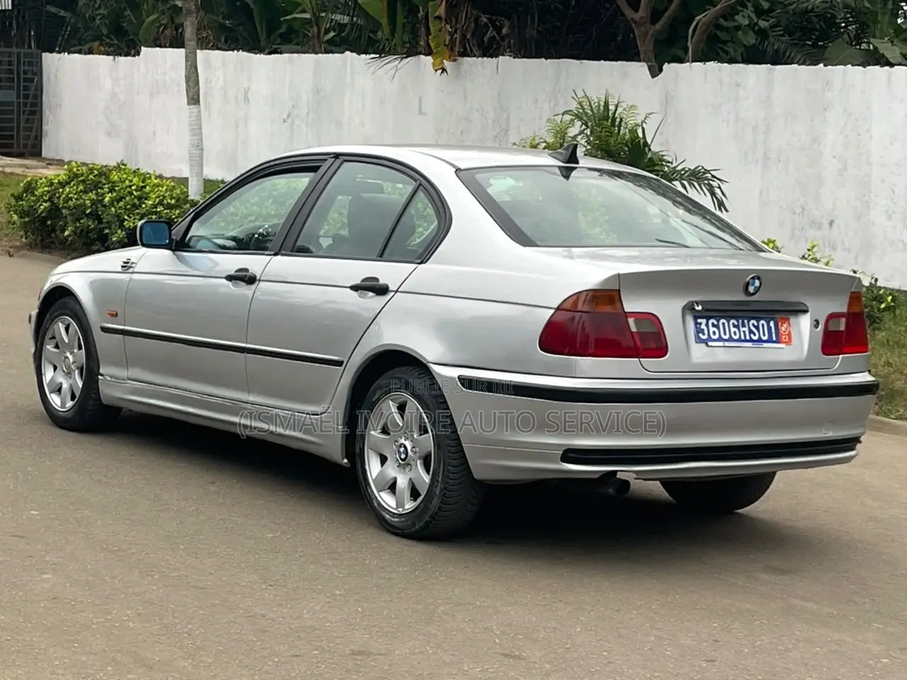 BMW 318i 2000 Gris