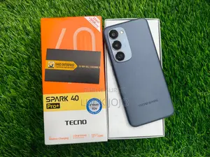 Nouveau Tecno Spark 40 Pro+ 256 GB Gris