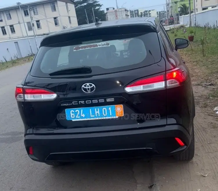 Toyota Corolla Cross 2022 Noir