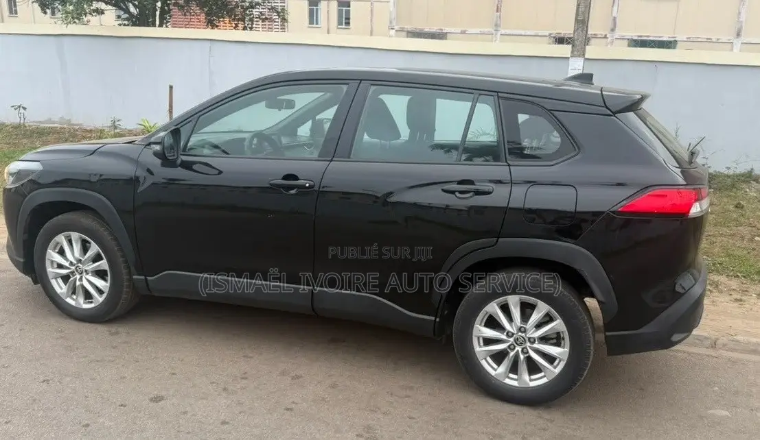 Toyota Corolla Cross 2022 Noir