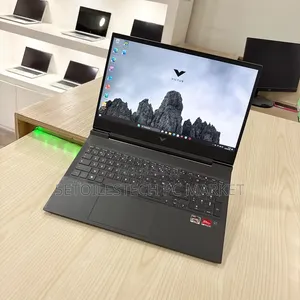 Nouveau Ordinateur portable HP Victus 15 16GB AMD Ryzen 5 SSD 512GB