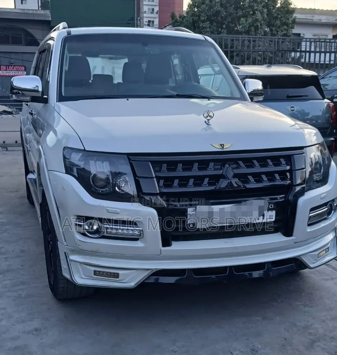 Mitsubishi Pajero 2024 Blanc